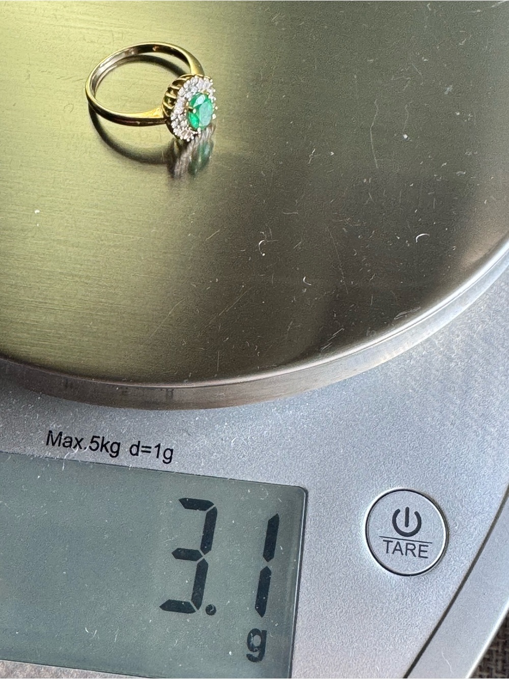 Natural emerald, diamonds and 10K solid yellow gold ring - Picture 9 of 15